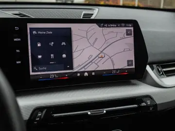BMW X1 18i Navi DAB LED RFK Soundsystem Temp