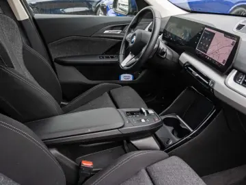 BMW X1 18i Navi DAB LED RFK Soundsystem Temp