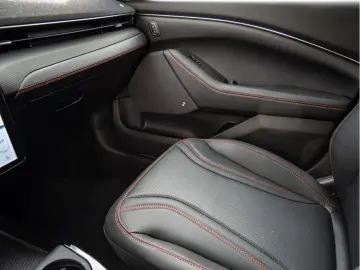 FORD Mustang MACH-E AWD NAVI ACC B&O MATRIX-LED 360