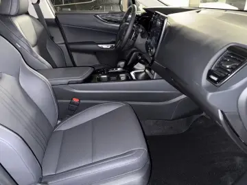 Lexus NX 450h  E-FOUR Business ACC Camera 20inch Navi