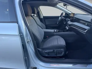 SKODA Combi 2.0 TSI 265PS AHK PANO Matrix Head up