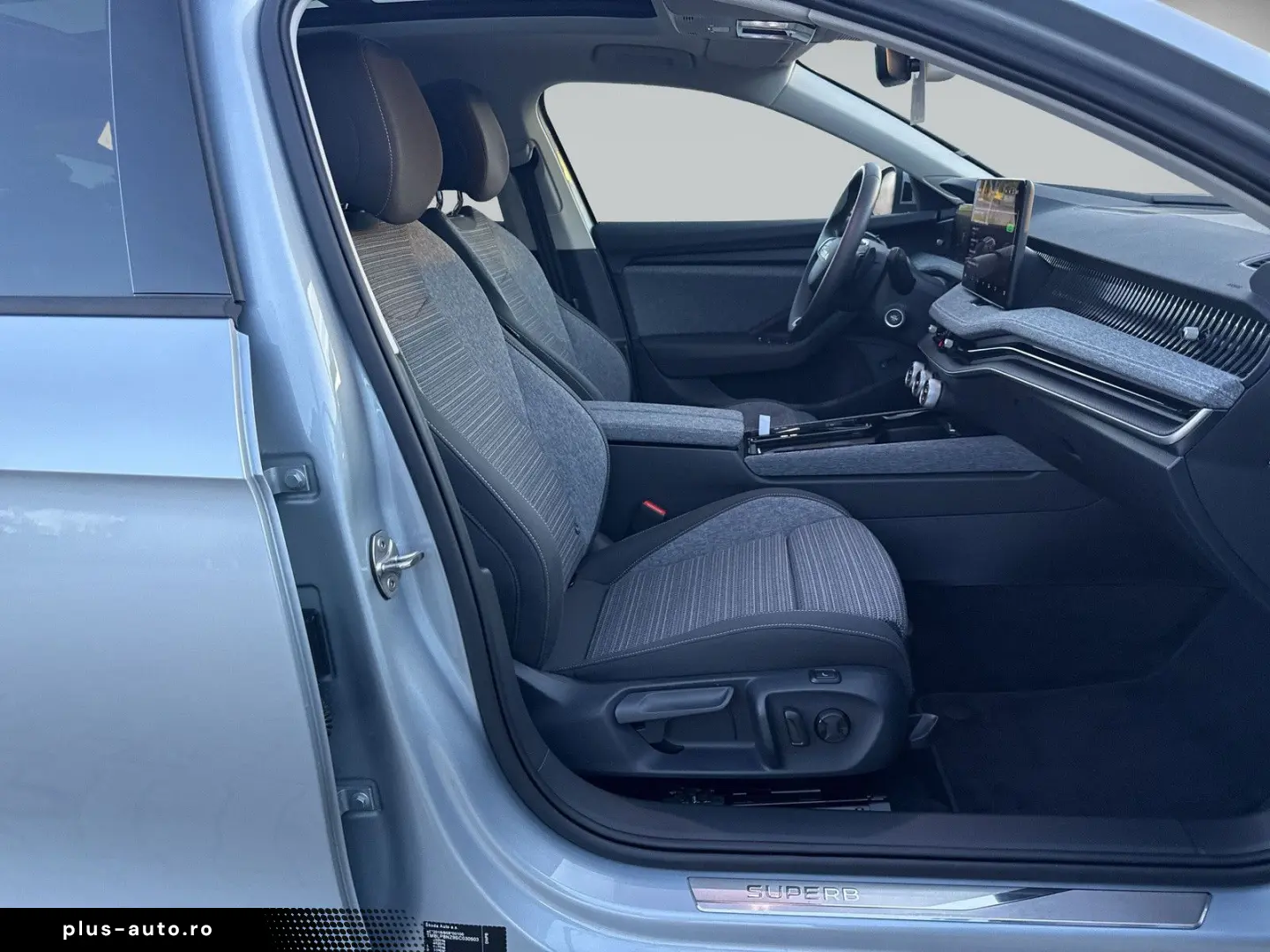 SKODA Combi 2.0 TSI 265PS AHK PANO Matrix Head up