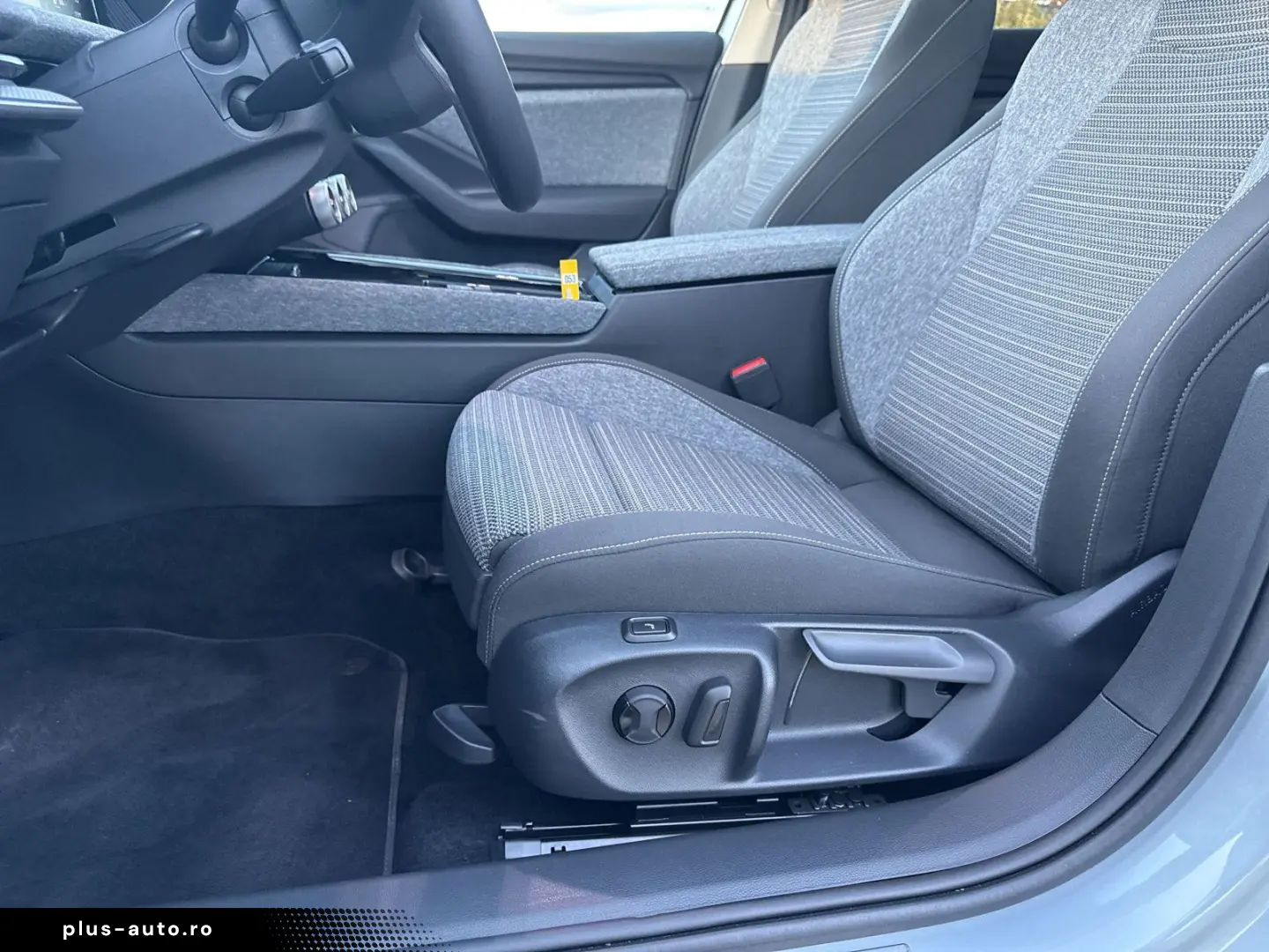 SKODA Combi 2.0 TSI 265PS AHK PANO Matrix Head up