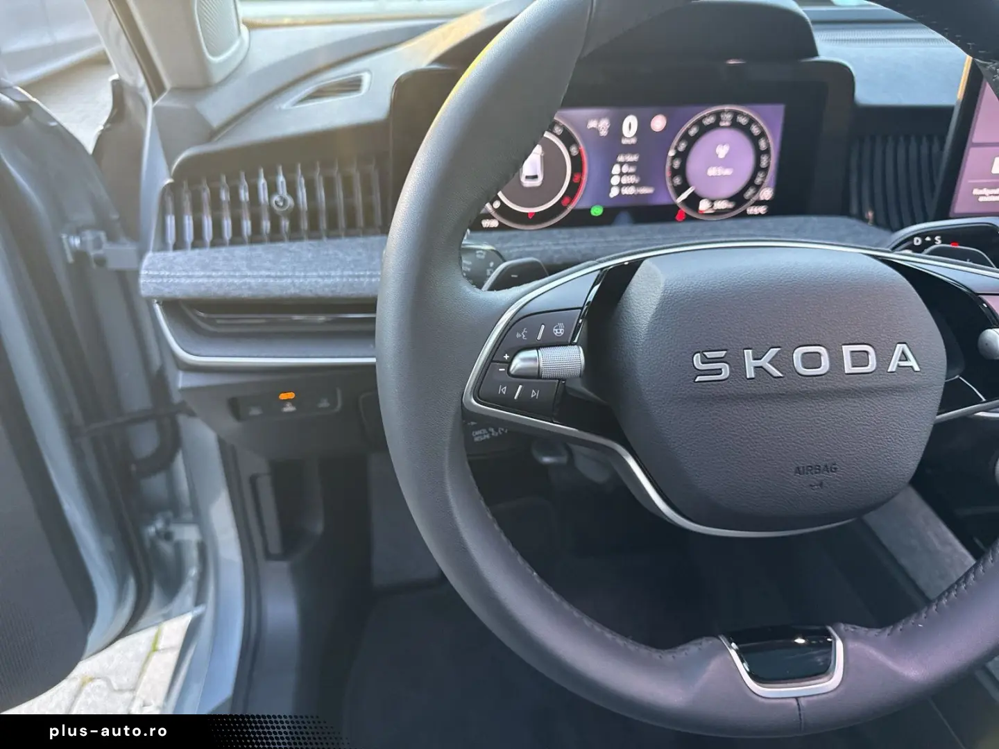 SKODA Combi 2.0 TSI 265PS AHK PANO Matrix Head up