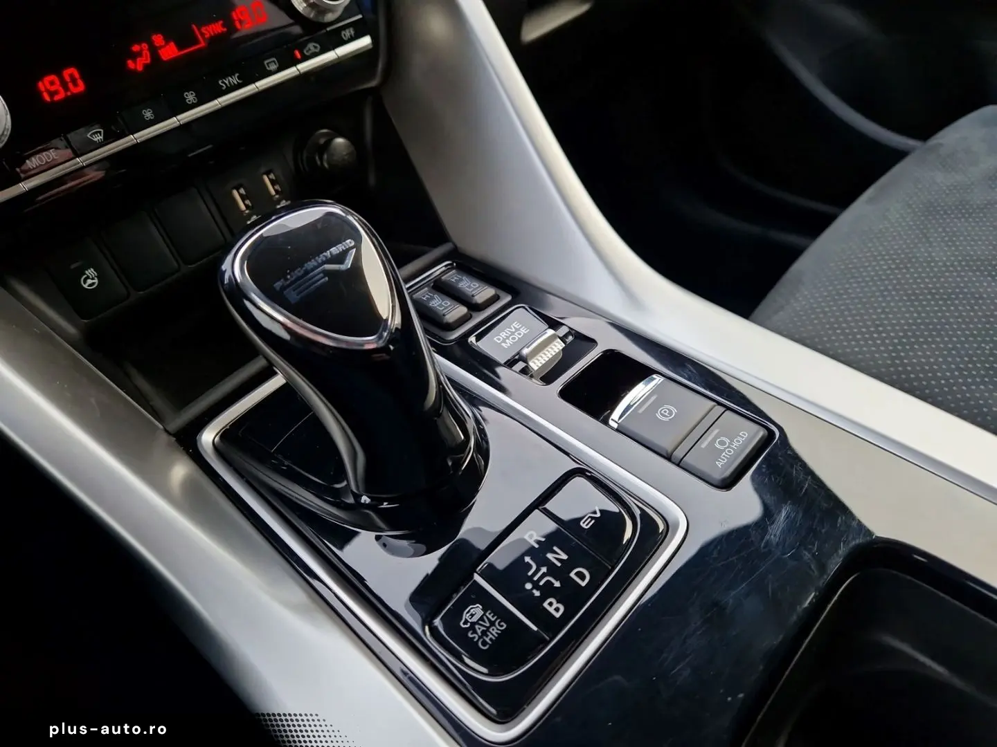 MITSUBISHI Eclipse Cross Plug-In Hybrid Select ACC LED Navi