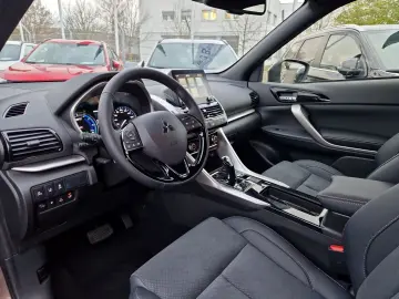 MITSUBISHI Eclipse Cross Plug-In Hybrid Select Navi LED ACC