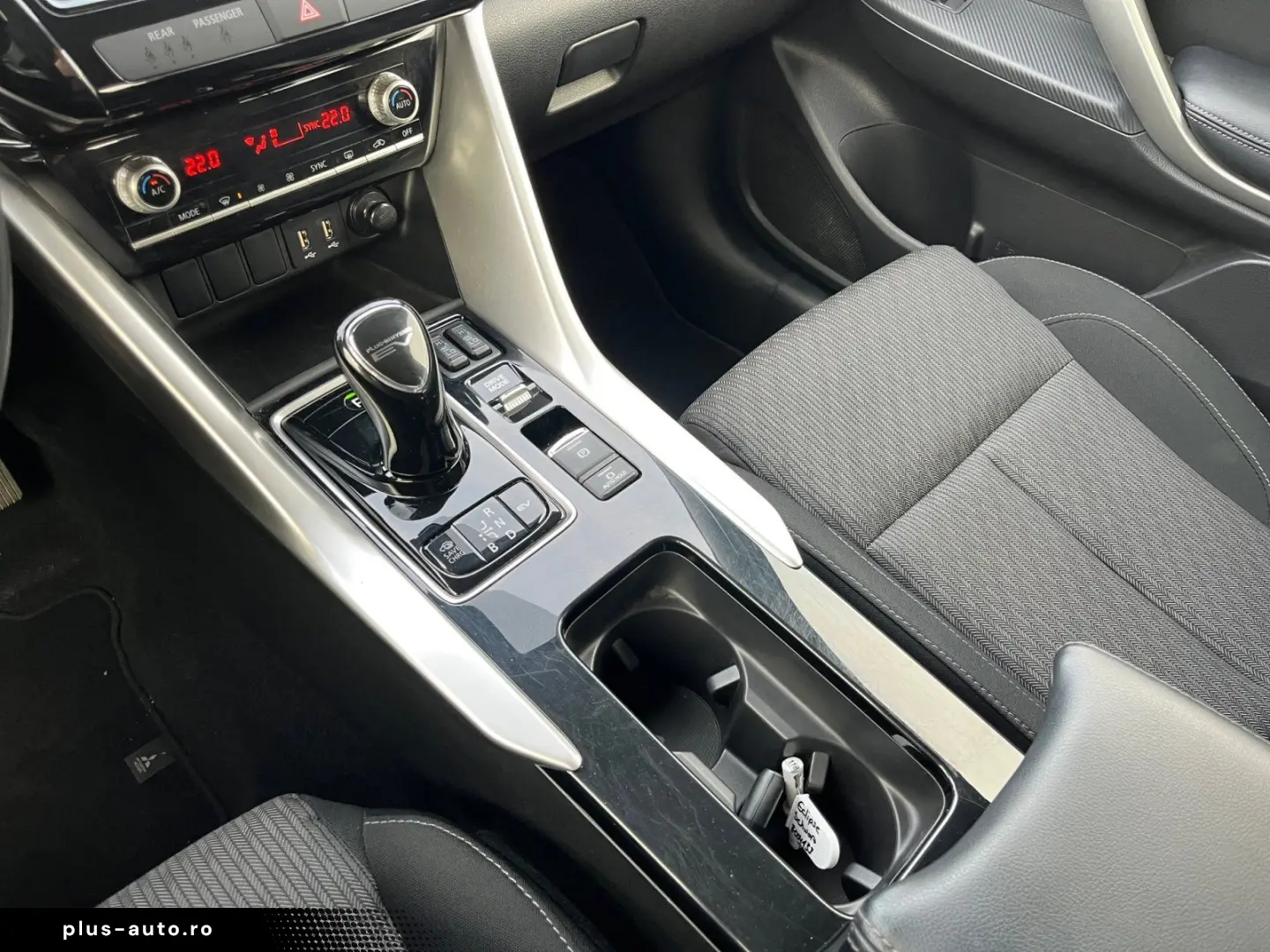 MITSUBISHI Eclipse Cross Basis 2.4 PHEV Spurhalteassistent