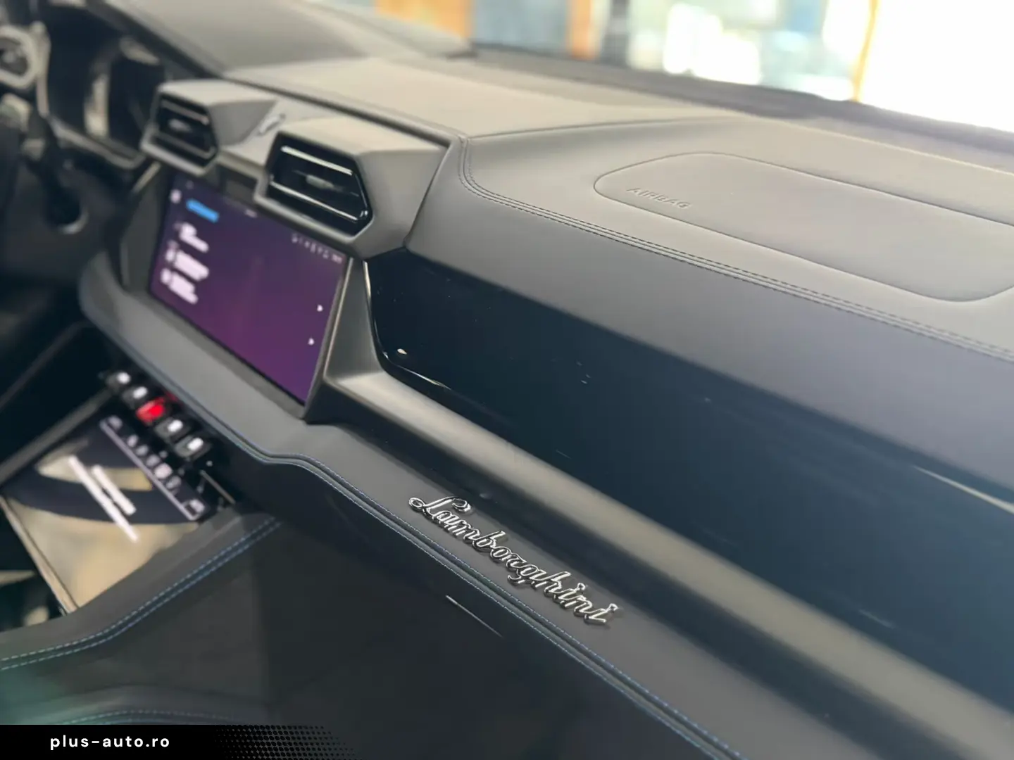 Lamborghini Urus 4.0 V8 PHEV SE 2026