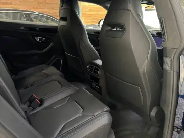 Lamborghini Urus 4.0 V8 PHEV SE 2026