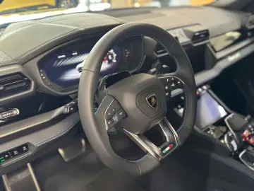 Lamborghini Urus 4.0 V8 PHEV SE 2026