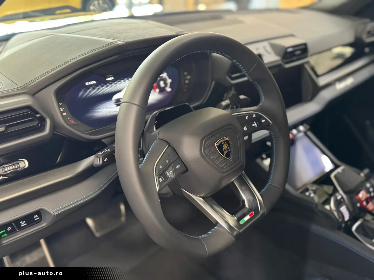 Lamborghini Urus 4.0 V8 PHEV SE 2026