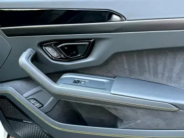 Lamborghini Urus URUS 4.0 SE MY2026 B&O PANO