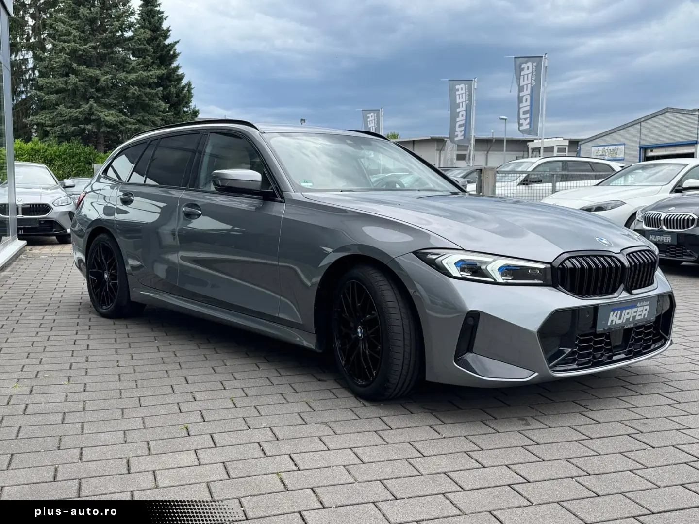 BMW 330 i Tour M Sportpaket Standhzg.el.Sitze Harm.K