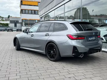 BMW 330 i Tour M Sportpaket Standhzg.el.Sitze Harm.K