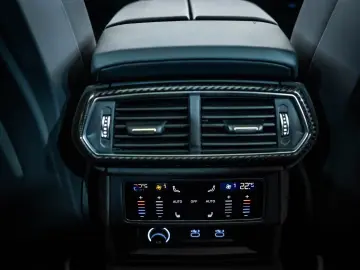 Lamborghini Urus SE BIG Carbon Interieur  B&O3D