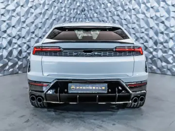 Lamborghini Urus SE BIG Carbon Interieur  B&O3D