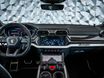Lamborghini Urus SE BIG Carbon Interieur  B&O3D
