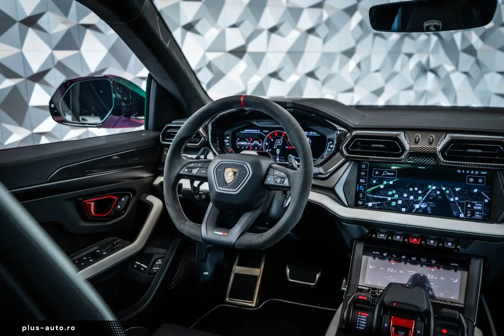Lamborghini Urus SE BIG Carbon Interieur  B&O3D