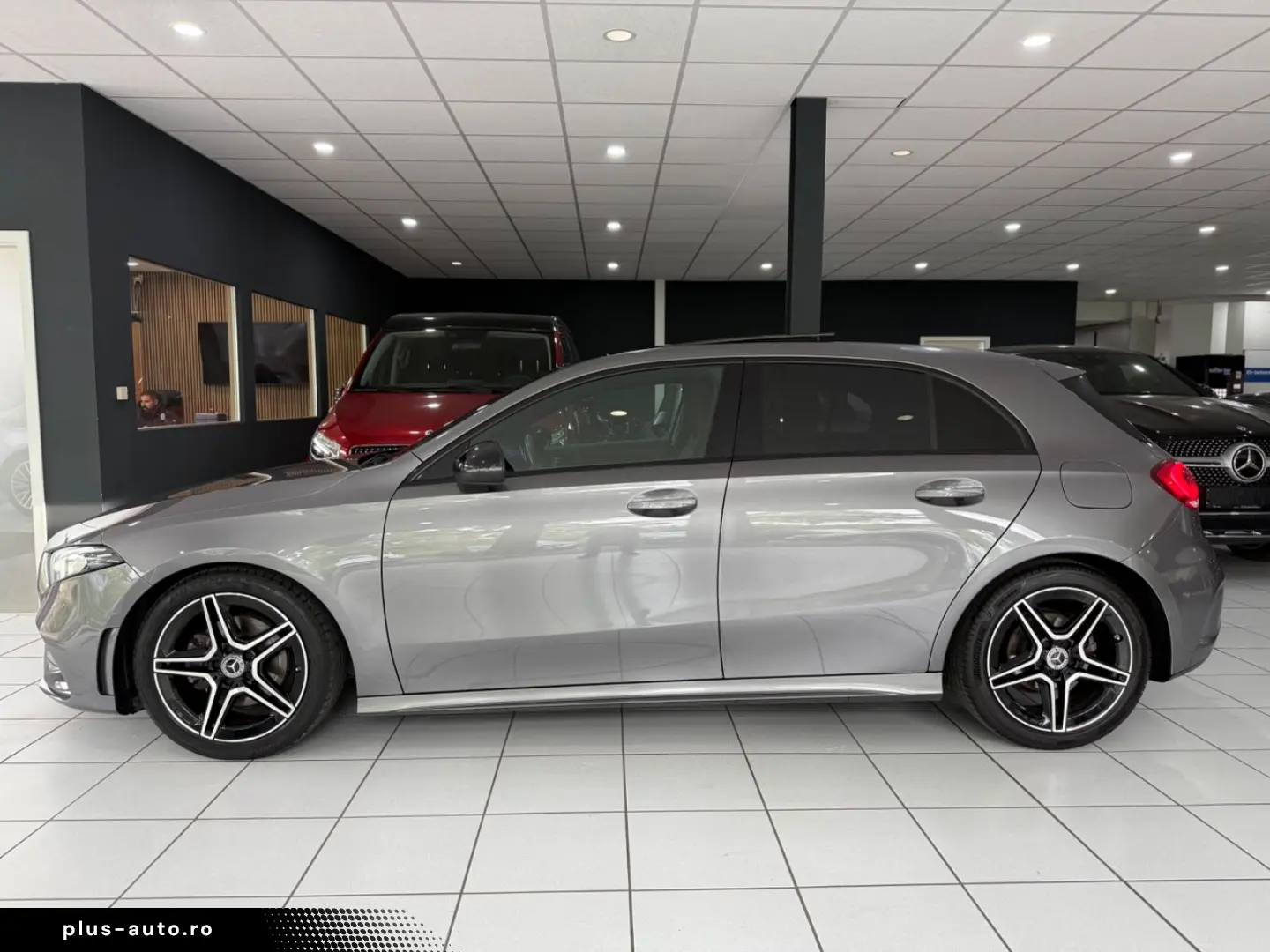 MERCEDES-BENZ A 180d AMG-LINE PANO MEMORY KAMERA KEYLESS