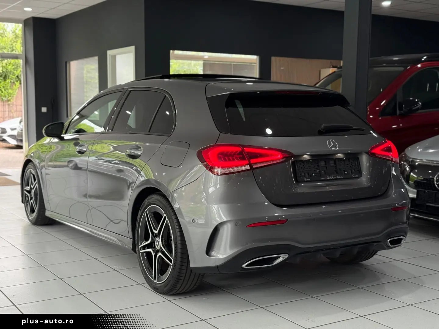 MERCEDES-BENZ A 180d AMG-LINE PANO MEMORY KAMERA KEYLESS