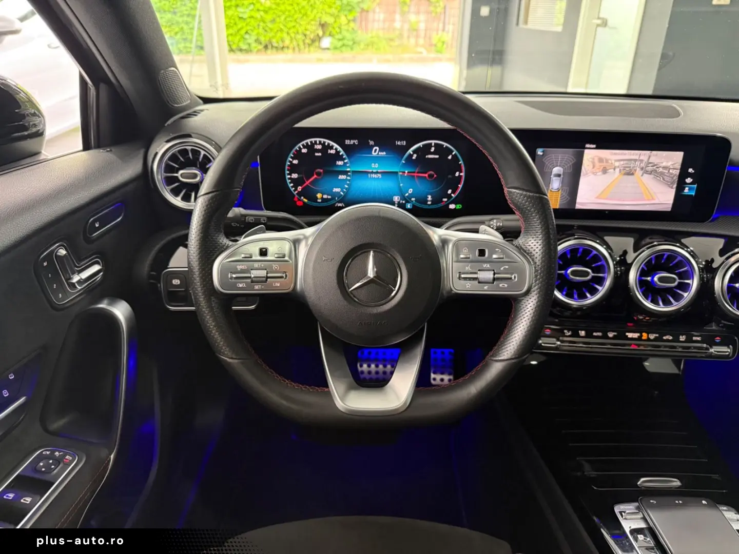 MERCEDES-BENZ A 180d AMG-LINE PANO MEMORY KAMERA KEYLESS