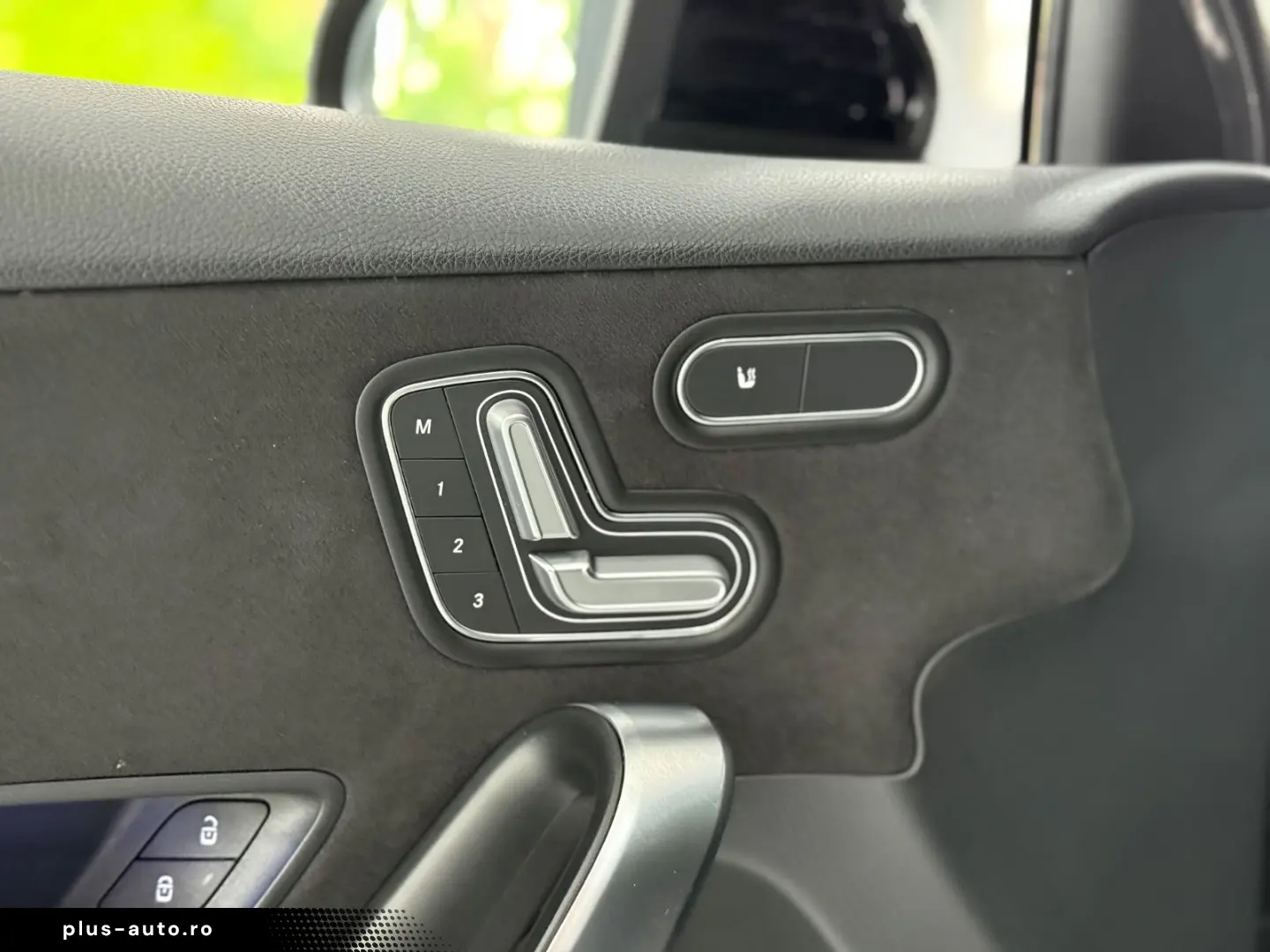 MERCEDES-BENZ A 180d AMG-LINE PANO MEMORY KAMERA KEYLESS