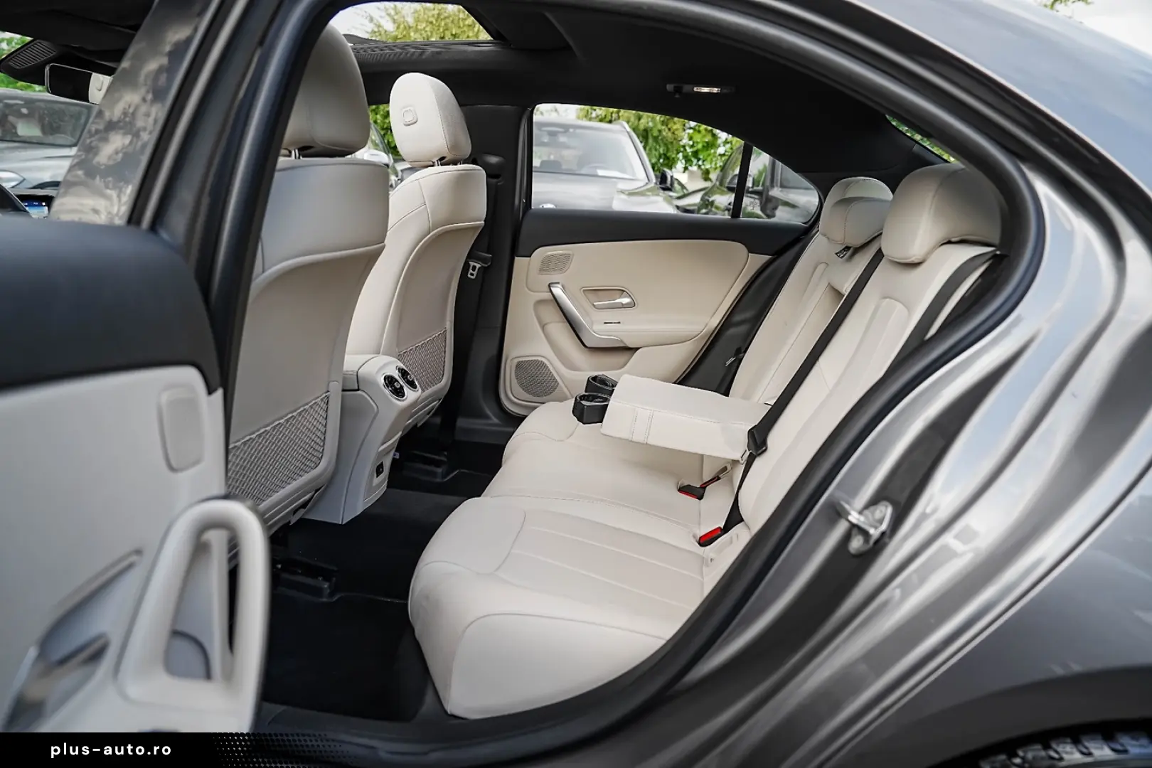 Mercedes-Benz A 200 Sedan 7G-DCT Style