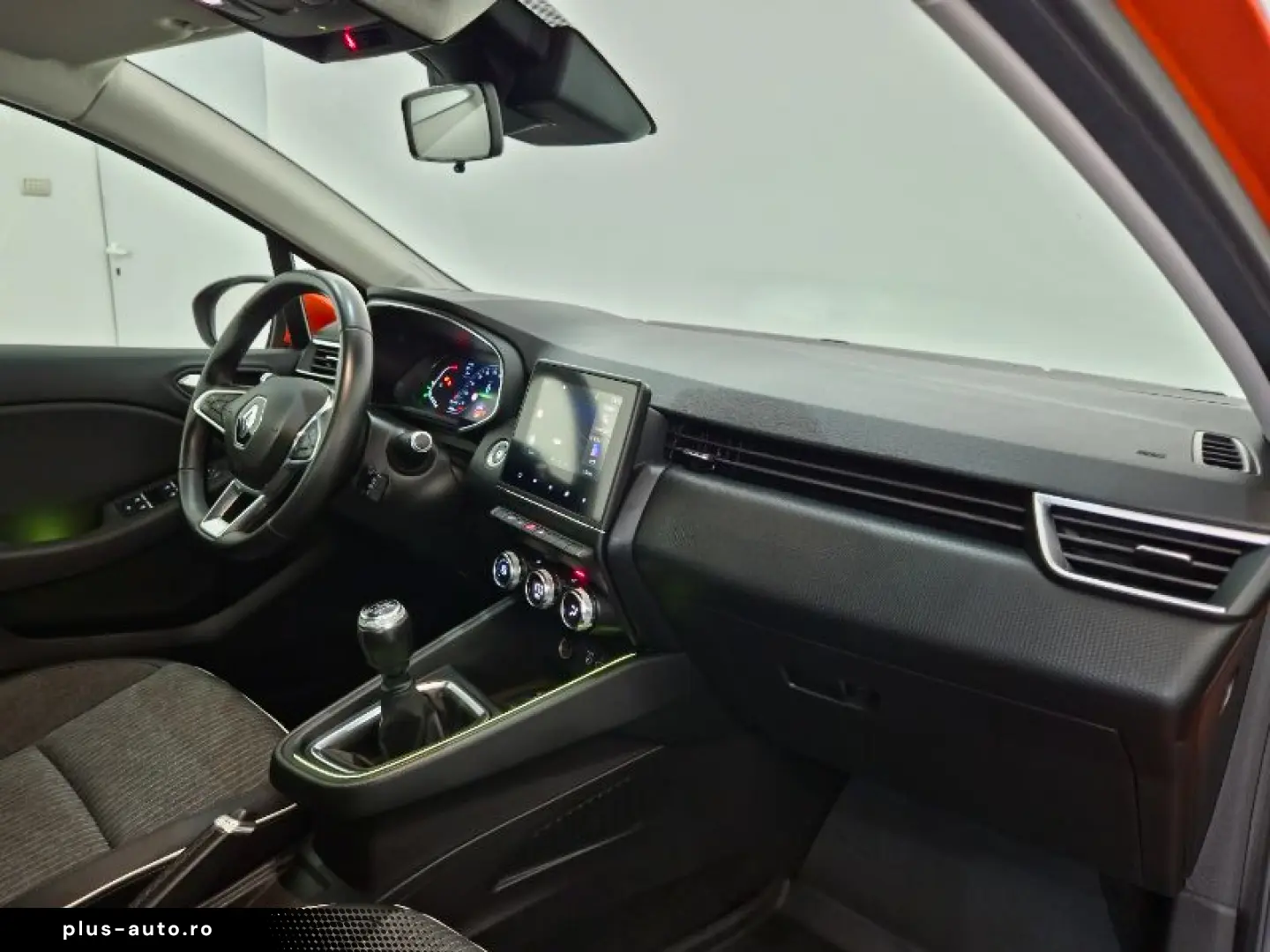 RENAULT CLIO 1.0 TCe 100CP Intens
