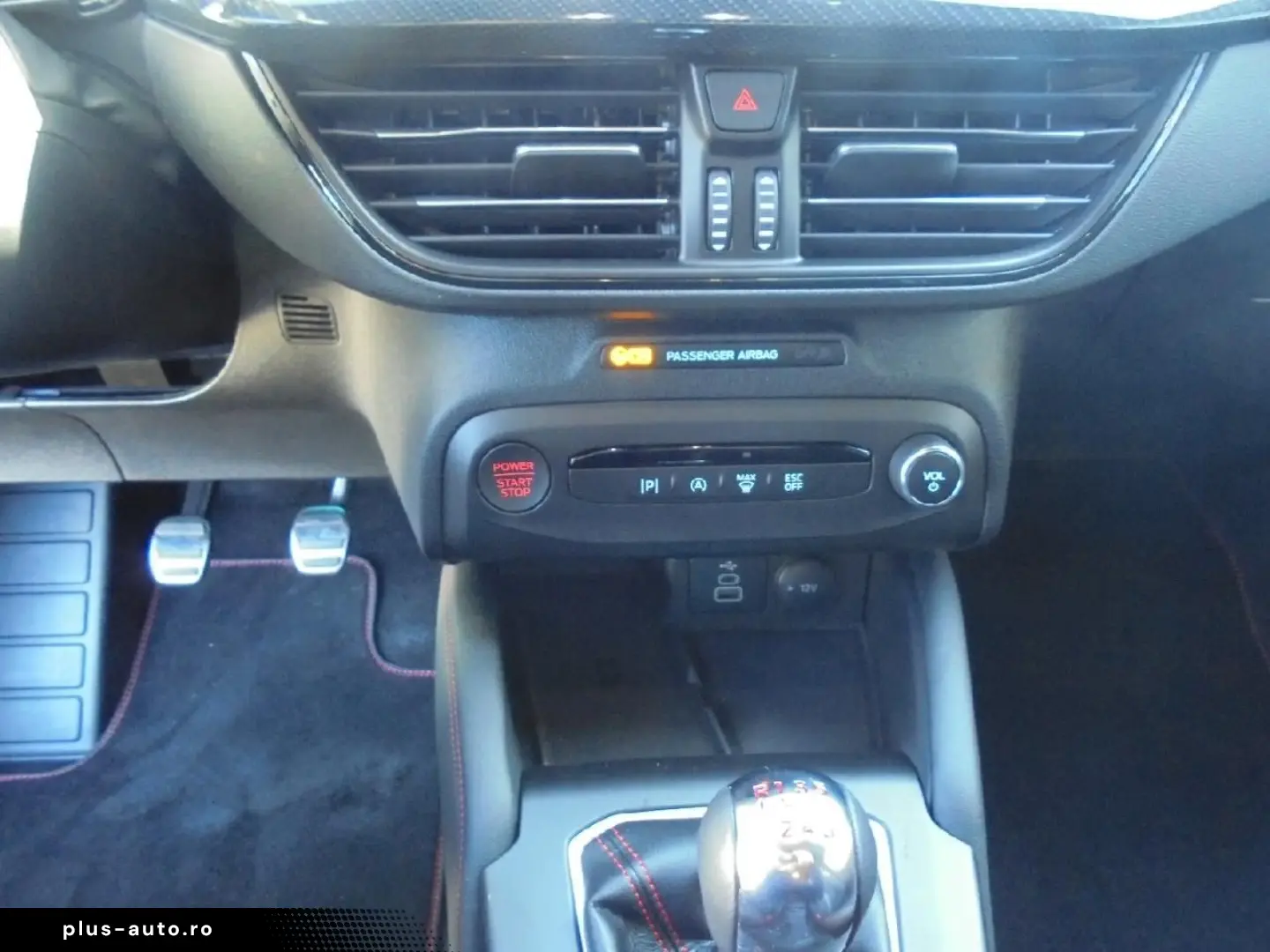 FORD Focus Lim. ST X [SOMMERFAHRZEUG] Navi EasyPP WP