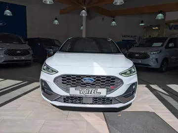 FORD Focus ST 5-trg. 280 PS MATRIX-LED