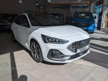 FORD Focus ST 5-trg. 280 PS MATRIX-LED