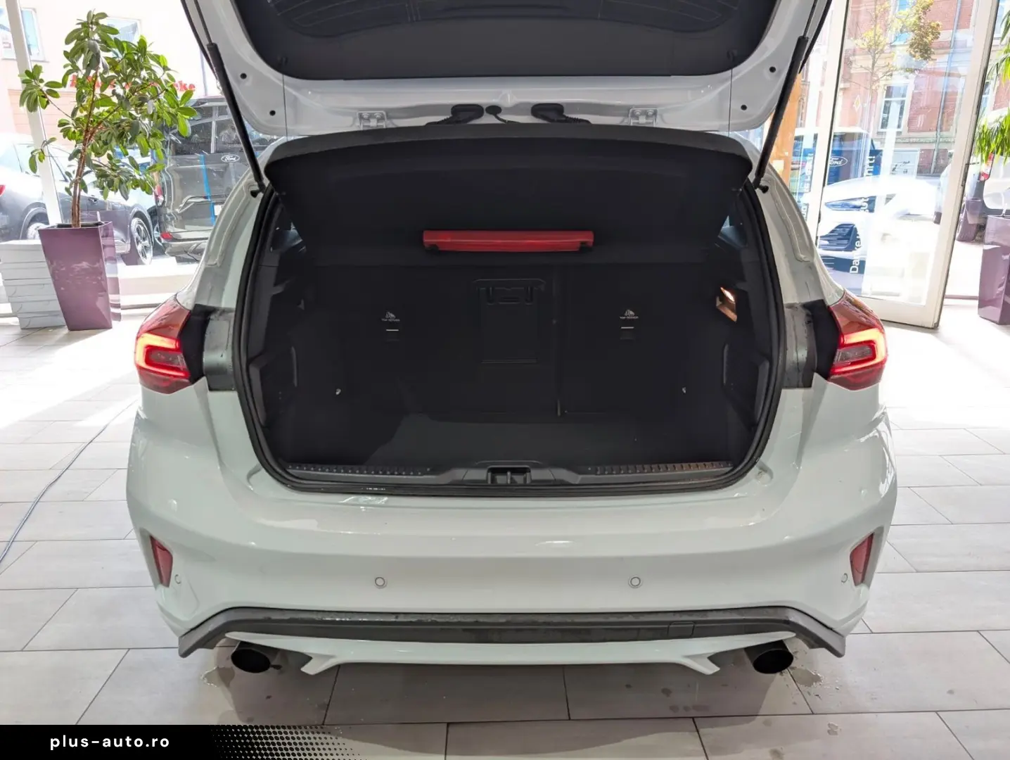 FORD Focus ST 5-trg. 280 PS MATRIX-LED