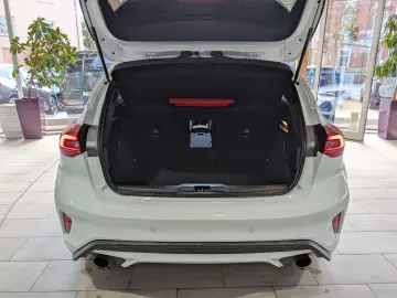 FORD Focus ST 5-trg. 280 PS MATRIX-LED