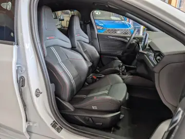FORD Focus ST 5-trg. 280 PS MATRIX-LED