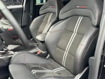 FORD Focus Lim. ST X  Track-Pack Easy-Parking