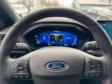 FORD Focus Lim. ST X  Track-Pack Easy-Parking
