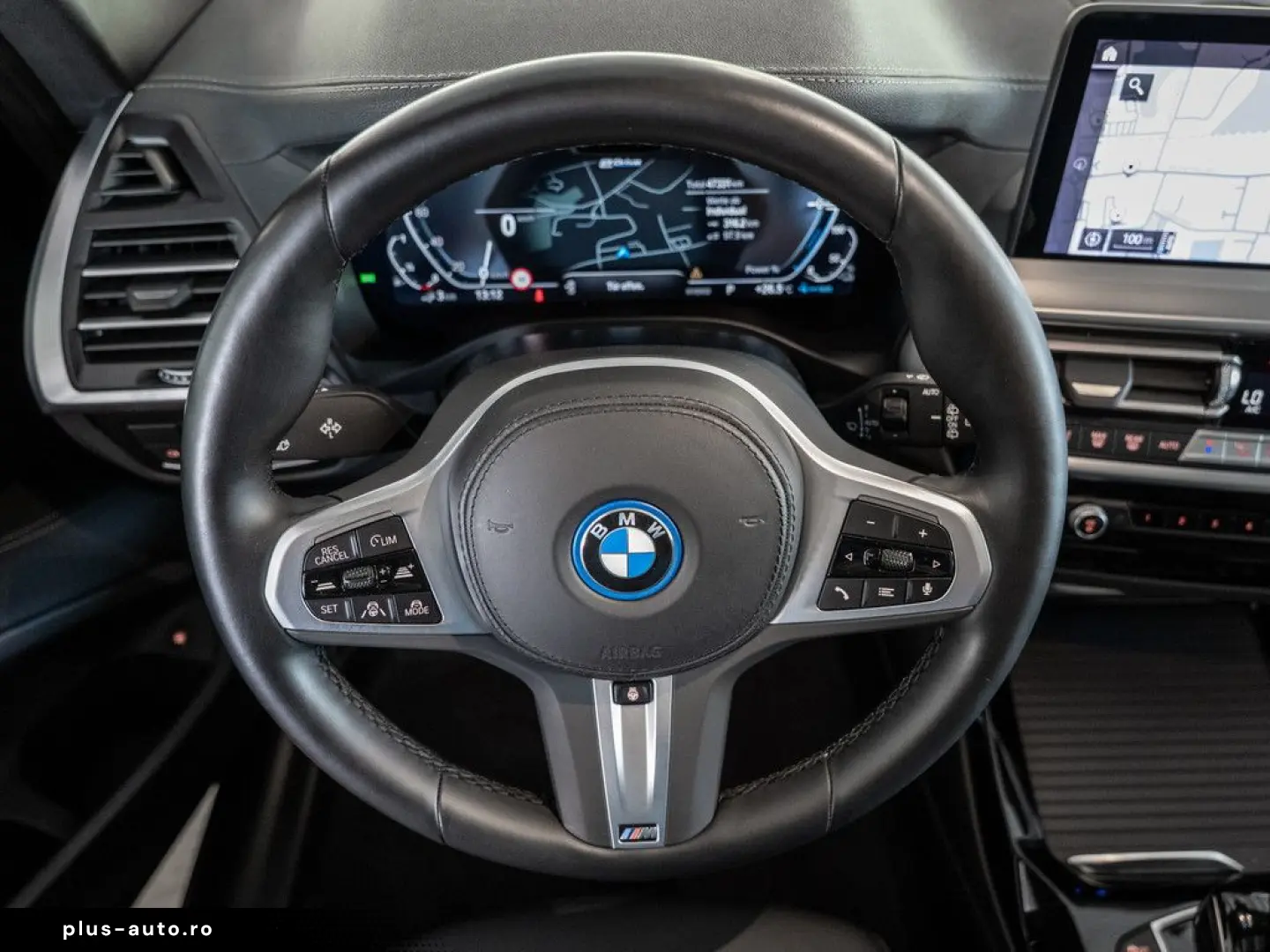 BMW X3 xDrive 30e FACEL. PANO AHK HUD 360  LASER LED