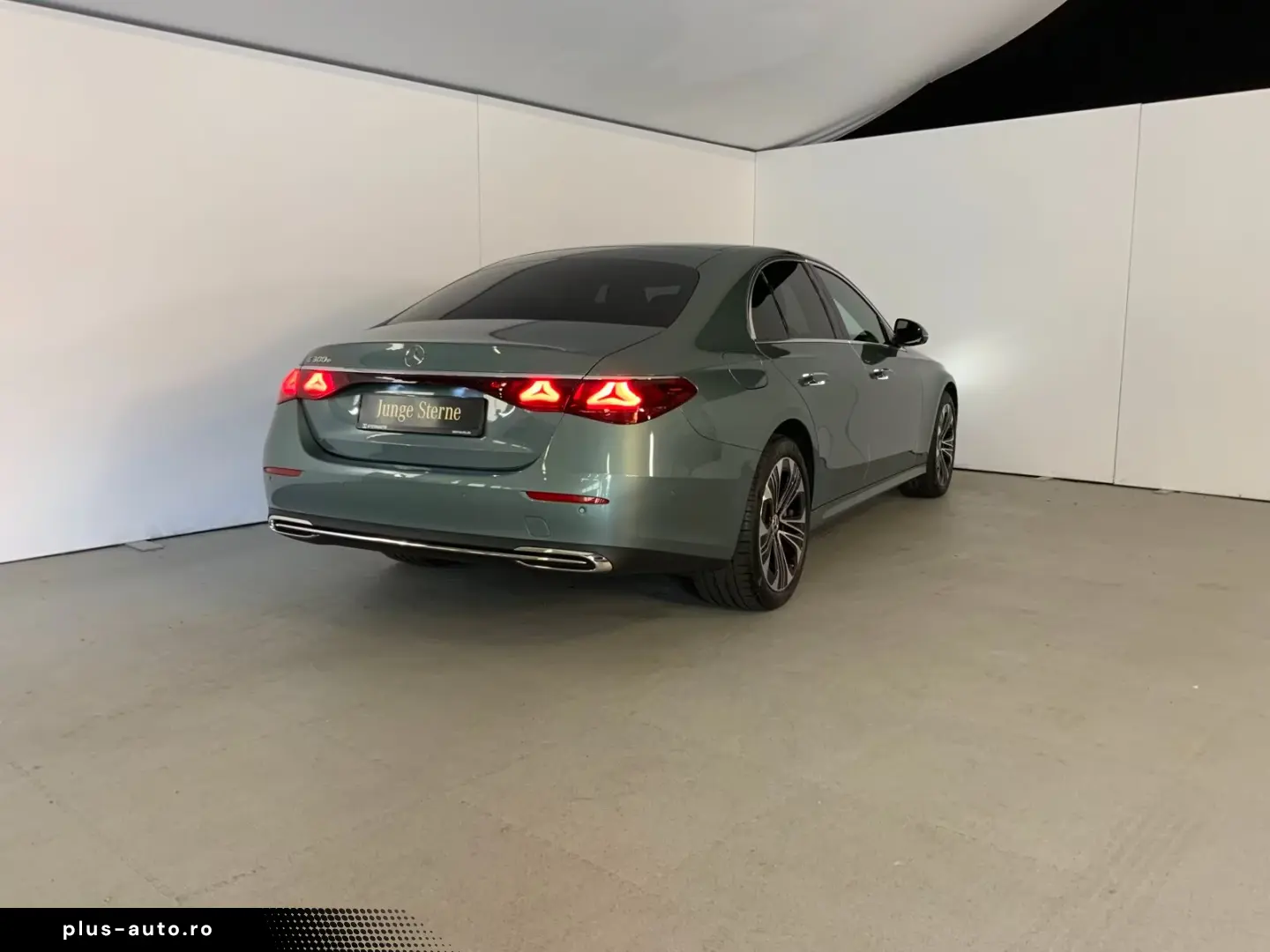 Mercedes-Benz E 300 e  AVANTGARDE DIGITAL LIGHT DISTRO 360