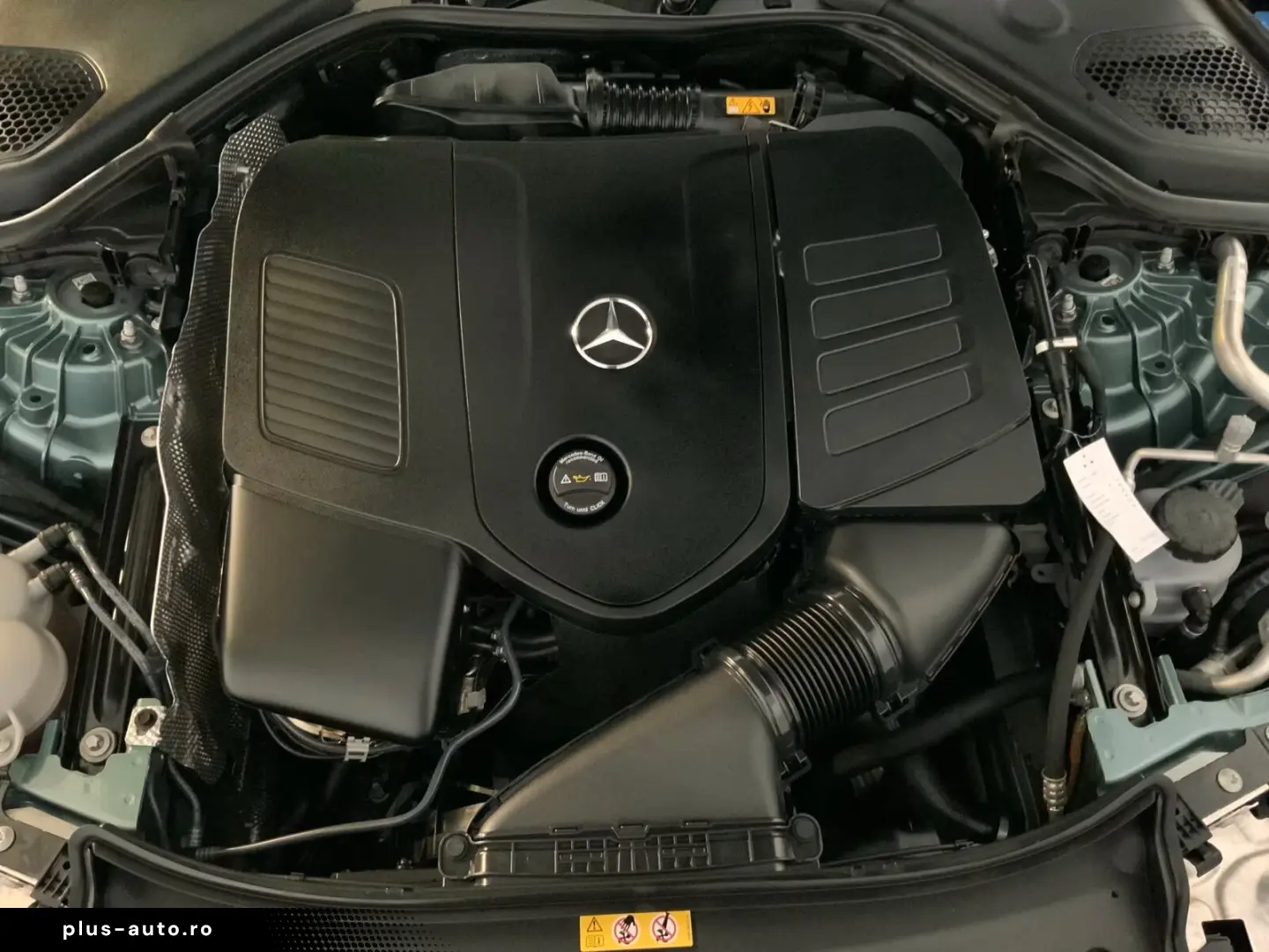 Mercedes-Benz E 300 e  AVANTGARDE DIGITAL LIGHT DISTRO 360