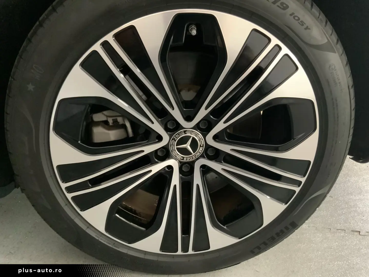 Mercedes-Benz E 300 e  AVANTGARDE DIGITAL LIGHT DISTRO 360