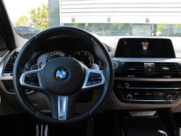 BMW X3 xDrive20d M Sport Navi LED AHK HIFI HeadUp SH