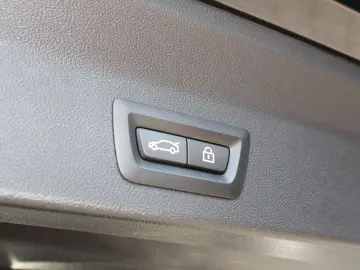 BMW X3 xDrive20d M Sport Navi LED AHK HIFI HeadUp SH