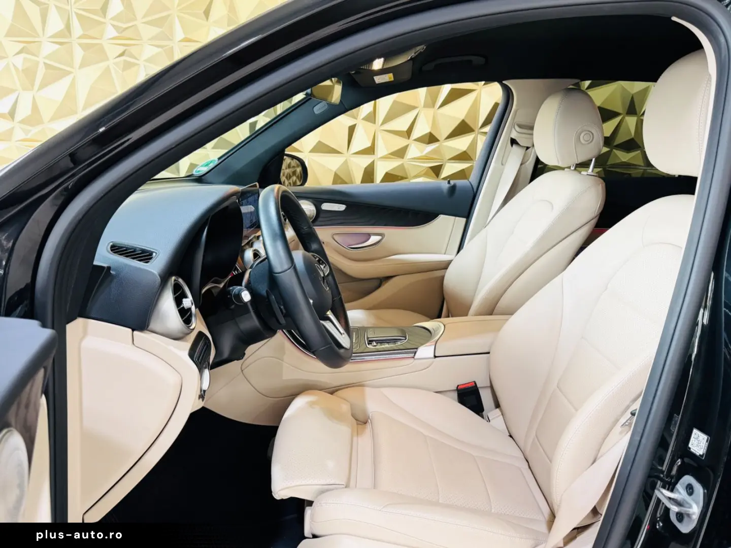 MERCEDES-BENZ GLC 200 4Matic AUTOMATIK NAVI LEDER 1.&hellip;