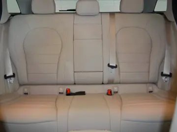 MERCEDES-BENZ GLC 300 DE 4M AIRMATIC DISTR  AHK MASS…