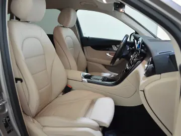 MERCEDES-BENZ GLC 300 DE 4M AIRMATIC DISTR  AHK MASS…