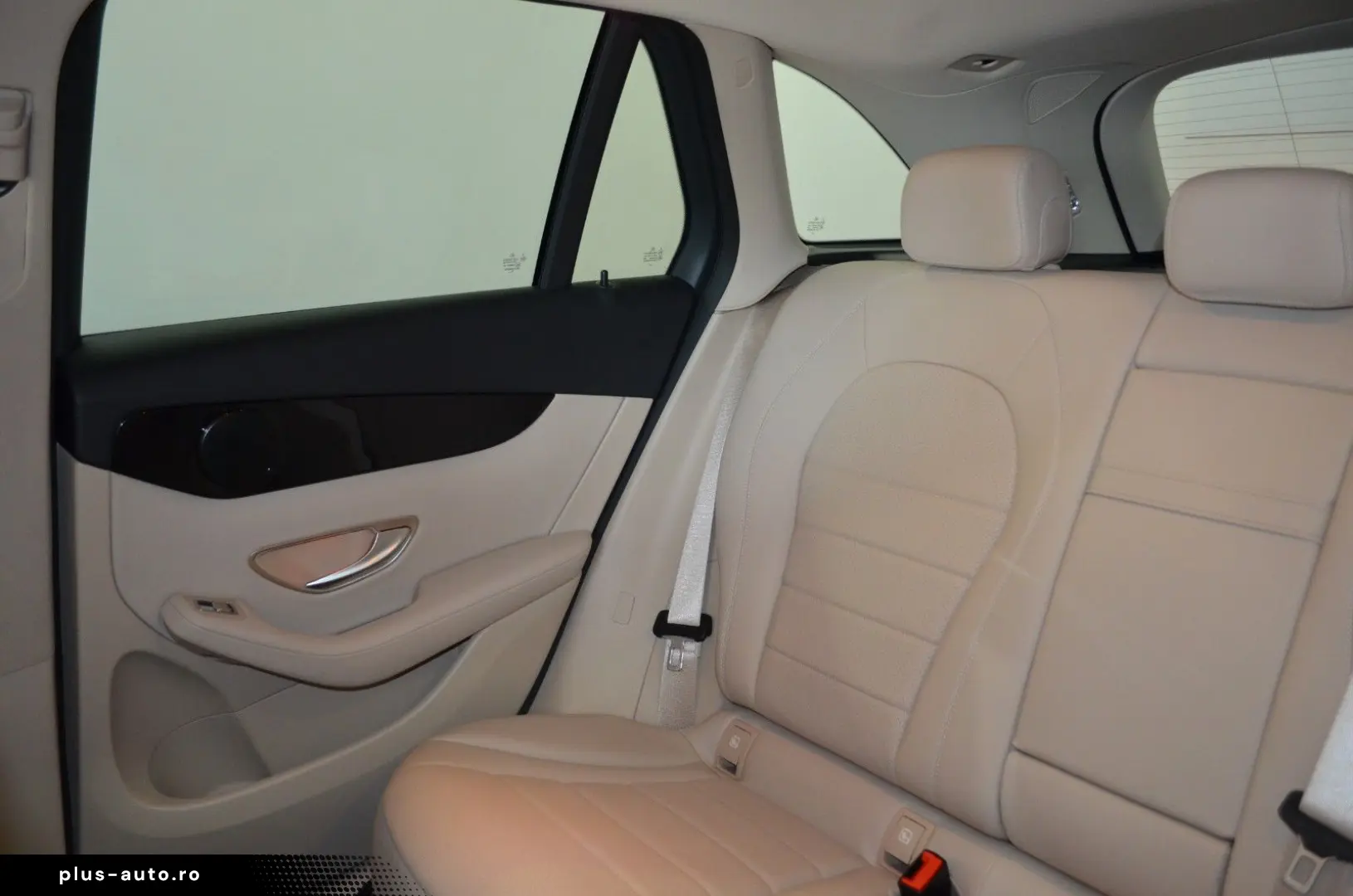 MERCEDES-BENZ GLC 300 DE 4M AIRMATIC DISTR  AHK MASS&hellip;