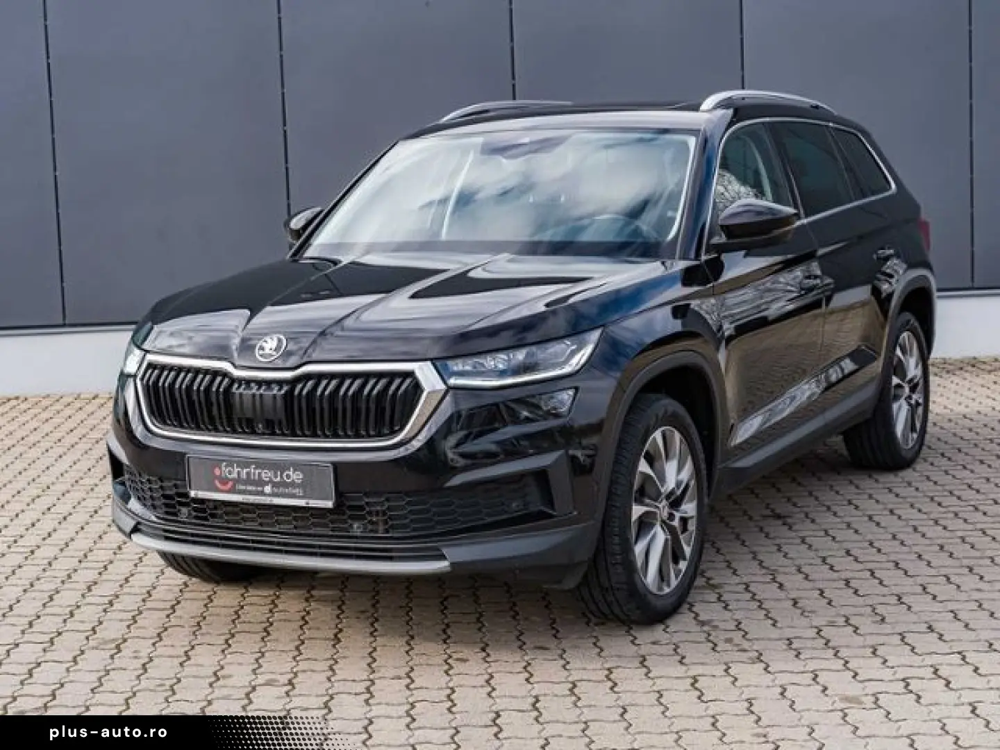 SKODA Kodiaq 2.0 TDI DSG 4x4 Amb.  PANO AHK MATRIX
