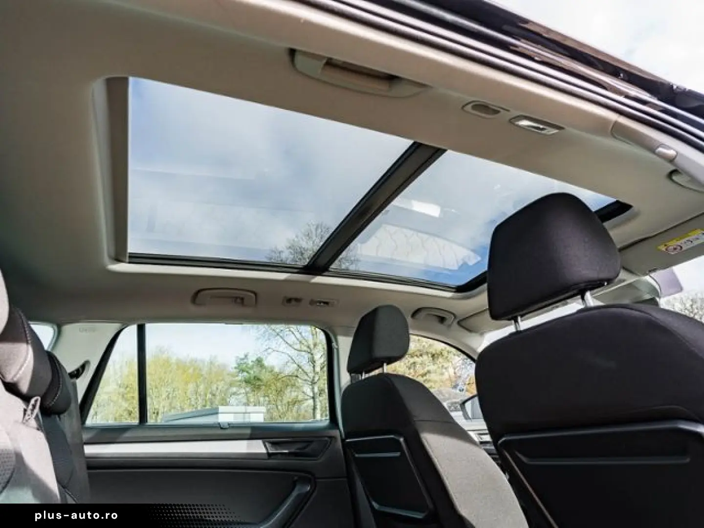 SKODA Kodiaq 2.0 TDI DSG 4x4 Amb.  PANO AHK MATRIX