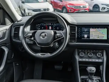 SKODA Kodiaq 2.0 TDI DSG 4x4 Amb.  PANO AHK MATRIX