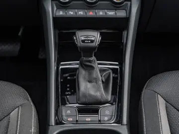 SKODA Kodiaq 2.0 TDI DSG 4x4 Amb.  PANO AHK MATRIX